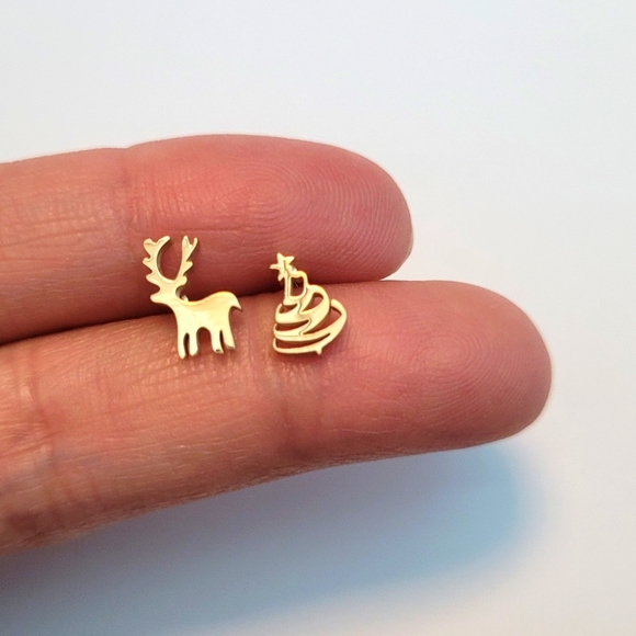 Festive reindeer & tree  shaped rose gold color stainless steel stud earrings - Picture 3 of 4